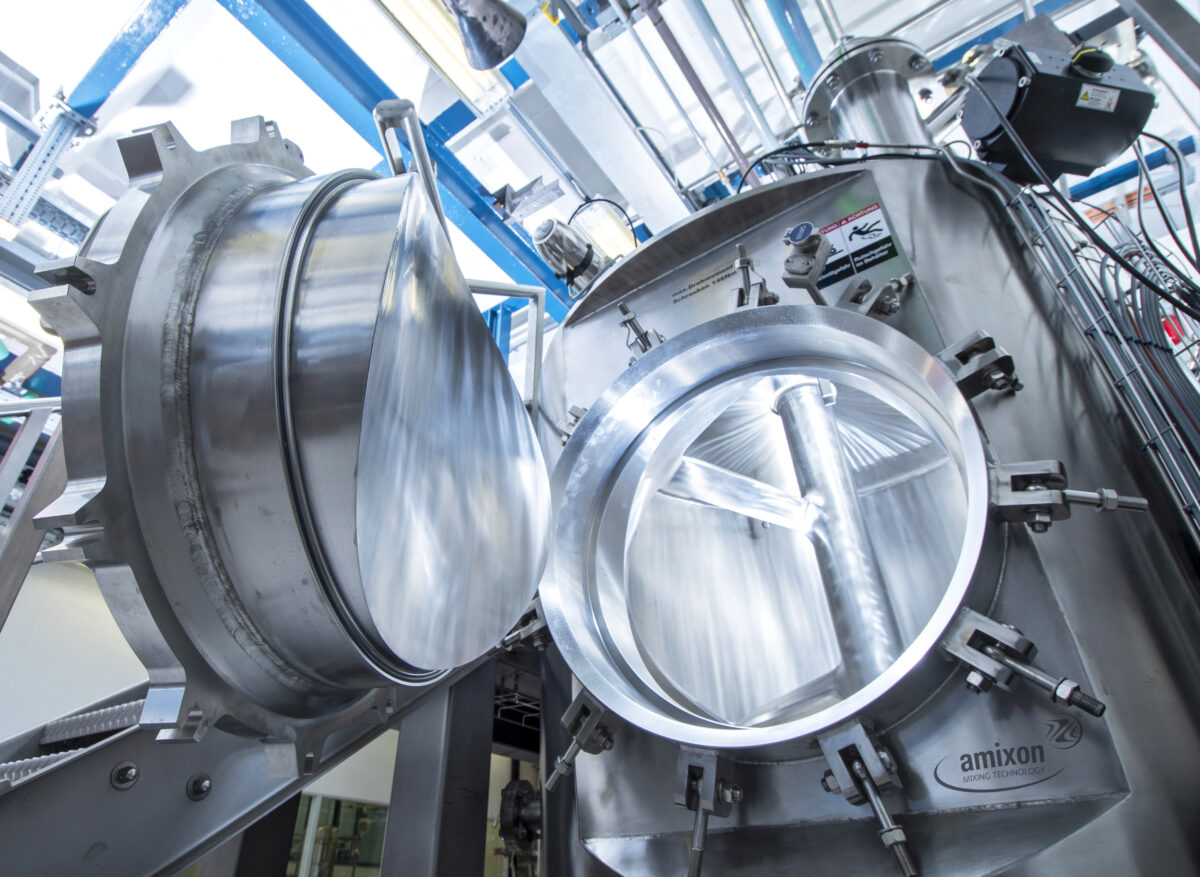 Vacuum Mixer-Dryers for High-Purity Lithium Salts